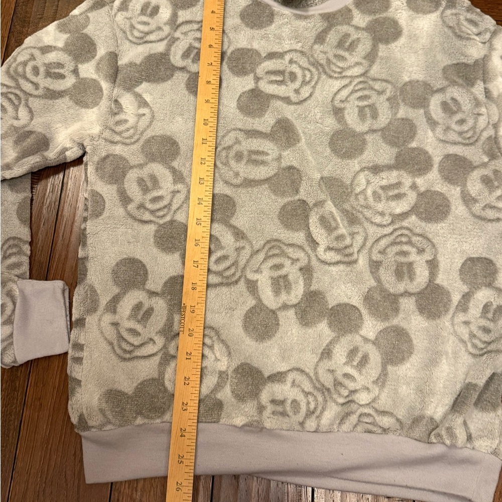 Disney Mickey Mouse Fuzzy Sweatshirt Women Medium Soft All Over Print Gray - Picture 7 of 9
